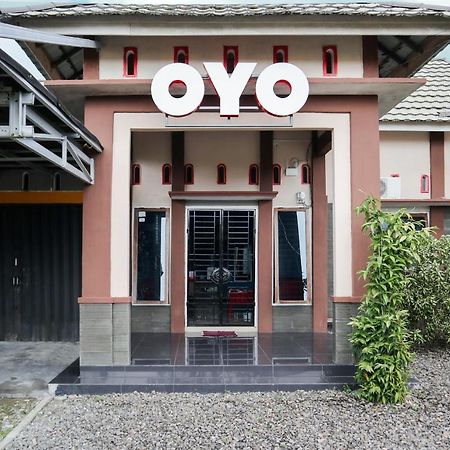 Oyo 2202 Delima Guest House Syariah Padang  Zewnętrze zdjęcie