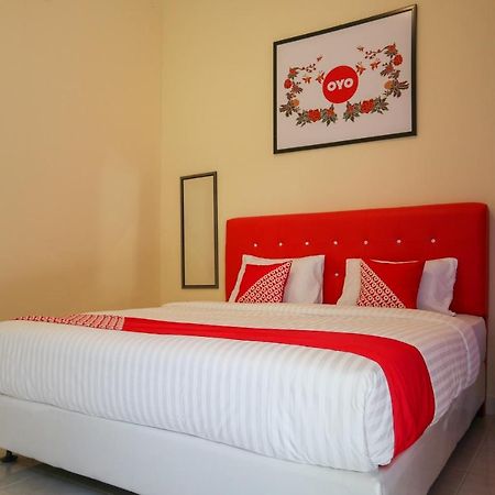 Oyo 2202 Delima Guest House Syariah Padang  Zewnętrze zdjęcie