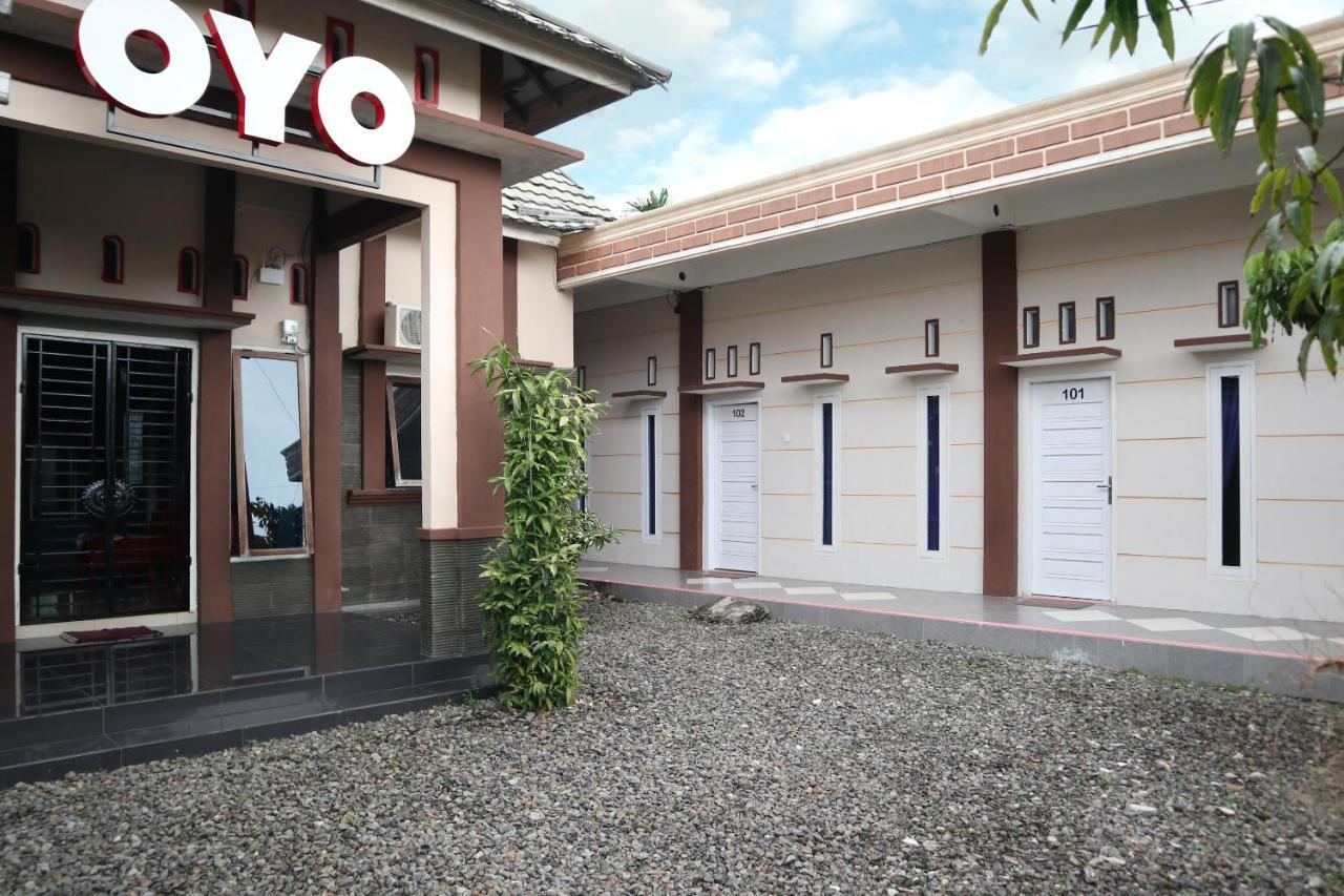 Oyo 2202 Delima Guest House Syariah Padang  Zewnętrze zdjęcie