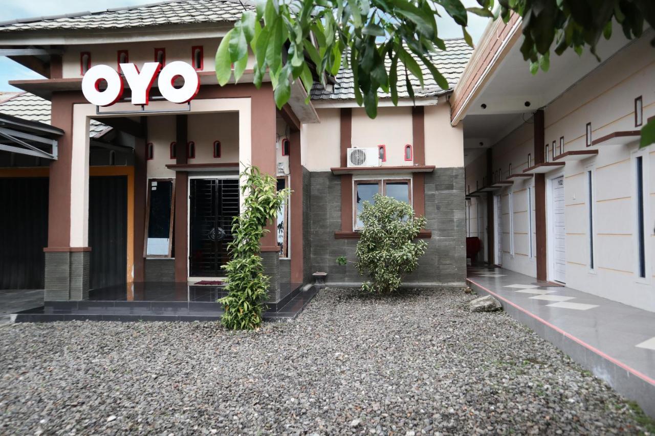 Oyo 2202 Delima Guest House Syariah Padang  Zewnętrze zdjęcie
